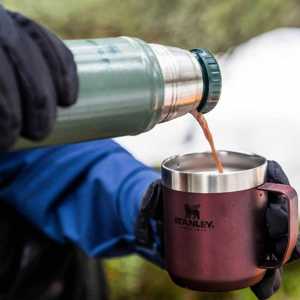 Stanley Termos Ne Kadar Süre Sıcak ve Soğuk Tutar?
